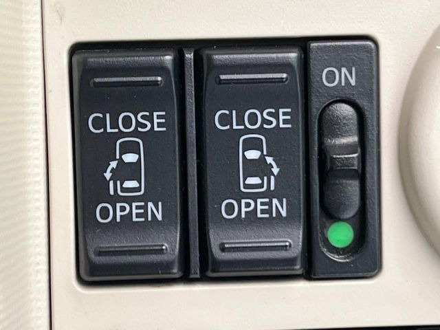 �y�����p���[�X���C�h�h�A�z�X�}�[�g�L�[��^�]�Ȃ̃X�C�b�`�Ō�ȗ����X���C�h�h�A�̊J���\���d��������͂����ăh�A���J����K�v�������A�����Ȃ��q�l�ł��ȒP�ɊJ���߂ł����K�ł���