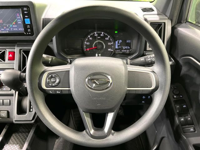 �y�X�e�A�����O�X�C�b�`�z�^�]���A�O������ڐ������炷���ƂȂ��A�I�[�f�B�I���̑��삪�\�ȕ֗��@�\!���S&���K�ȃh���C�u�����o���Ă���܂���