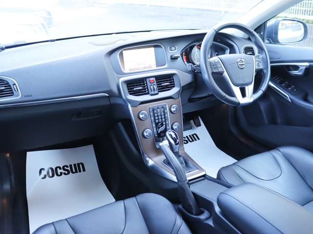 �h�C�c�̃{���{���`���[�j���O���[�J�[HEICO SPORTIV�̐��K�̔��X���t���ƈ��m���ɂ�HEICO SPORTIV�v���~�A���p�[�g�i�[KANTO / TOKAI�Ƃ��ĉ^�c�����Ă��܂��B