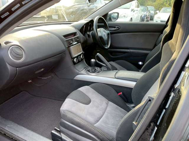 �C�ɂȂ邨�Ԃ�����܂�����E�̓d�b�ԍ����璼�ڂ��X�ɂ��₢���킹���������B�x�����@����ԗ����A��Ԃ܂łȂ�ł������������Ē����܂��B�X�^�b�t�ꓯ���A�����҂����Ă���܂��B