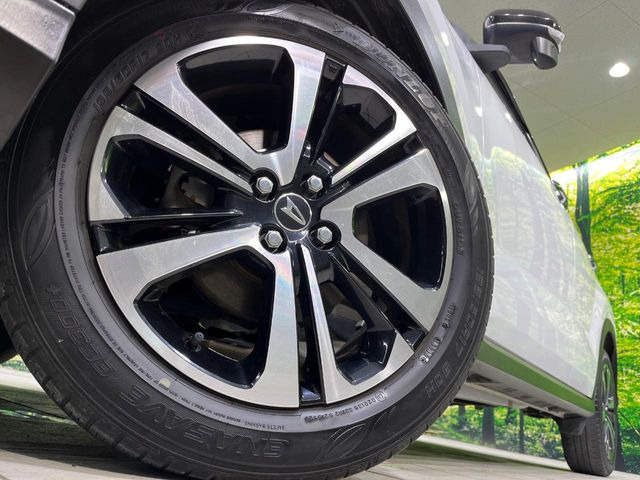 �y����17�C���`�A���~�z�C�[���z�O�ςɃ}�b�`���������A���~�z�C�[���𑕒����Ă���܂��B�e��ЊO�A���~�z�C�[����A�X�^�b�h���X�^�C�����戵�����Ă���܂��B���񂲑��k����������