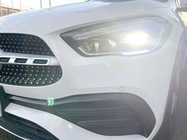 ��LED�w�b�h���C�g:��ԑ��s�����ǍD�Ȏ��E���m�ۂ����S���ĉ^�]�ł��鍂�P�xLED�w�b�h���C�g�𑕔�!�_�����x�������A����d�͂��}�����Ă��܂��B