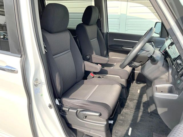 �^�]�Ȃ܂��ɂ͏\���ȃX�y�[�X������A�啿�ȕ��ł��������^�]���Ă�����������ł��B