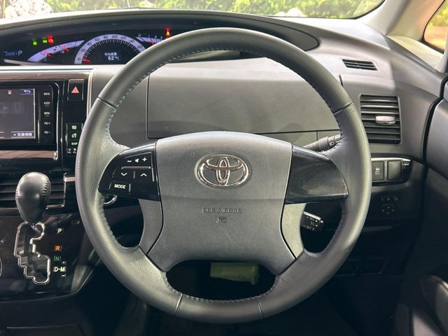 �y�����v�����X�e�A�����O�z�㎿�Ȋv���g�p���邱�ƂŁA��ɂ����������݂ƂĂ��^�]���₷���n���h���ł���