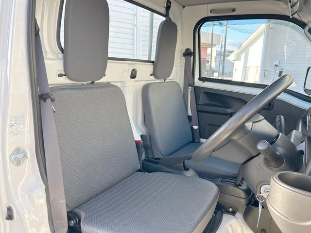 �^�]�ȃV�[�g���͎g�p�������Ȃ��A�ǍD�ȏ�ԂƂȂ��Ă��܂��B���J�Ɏg���Ă������Ƃ��悭�킩��܂��ˁB