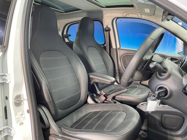 ���V�[�g�̎g�p��:�j��E�ւ�������Ȃ��A�����̒ʂ肫�ꂢ�ȏ�Ԃ��ێ����Ă���܂��B�܂��A�����N���[�j���O�E�R�[�e�B���O�����p�����������܂��B