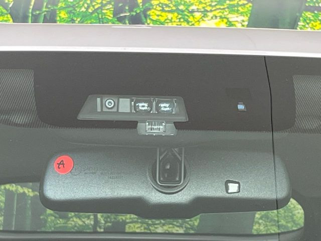 �y�O�He-Assist�z���s���ɑO���̎ԗ�����F�����A�Փ˂������Ȏ��͌x��ƃu���[�L�ŏՓˉ���Ɣ�Q�y�����A�V�X�g�B�����S�Ƀh���C�u�����y���݂��������܂��B