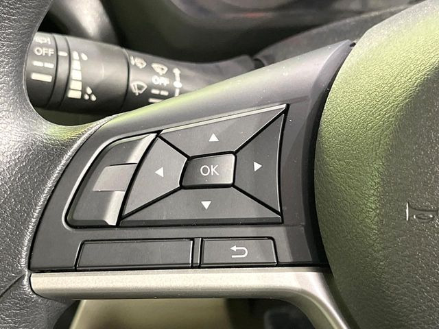 �y�X�e�A�����O�X�C�b�`�z�^�]���A�O������ڐ������炷���ƂȂ��A�I�[�f�B�I���̑��삪�\�ȕ֗��@�\!���S&���K�ȃh���C�u�����o���Ă���܂���