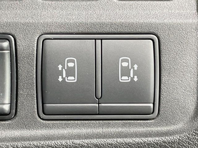 �y�����p���[�X���C�h�h�A�z�X�}�[�g�L�[��^�]�Ȃ̃X�C�b�`�Ō�ȗ����X���C�h�h�A�̊J���\���d��������͂����ăh�A���J����K�v�������A�����Ȃ��q�l�ł��ȒP�ɊJ���߂ł����K�ł���