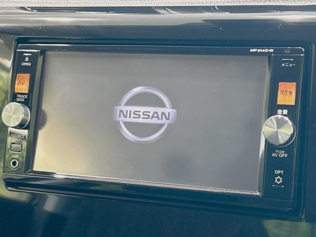 �y�����i�r�z�l�C�̏����i�r�𑕔����Ă���܂��B�i�r�̎g���₷���͂������A�I�[�f�B�I�@�\���[��!�L�����v�◷�s�͂������A�ʋ΂┃�����ȂǕ��i�̃h���C�u���y�����Ȃ�͂���