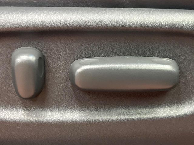 �y�p���[�V�[�g�z�X�C�b�`��ŊȒP�ɃV�[�g�̔��������\!�d��������͂�����܂���!���K�ȃV�[�g�|�W�V�����ɃZ�b�g���āA���K�ȃh���C�u�����y���݂��������B