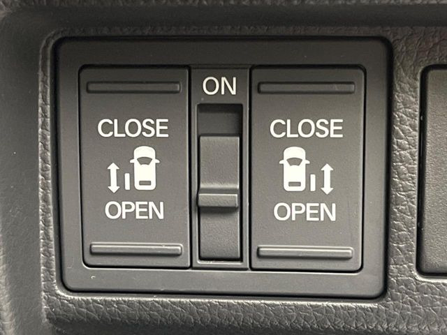 �y�����p���[�X���C�h�h�A�z�X�}�[�g�L�[��^�]�Ȃ̃X�C�b�`�Ō�ȗ����X���C�h�h�A�̊J���\���d��������͂����ăh�A���J����K�v�������A�����Ȃ��q�l�ł��ȒP�ɊJ���߂ł����K�ł���