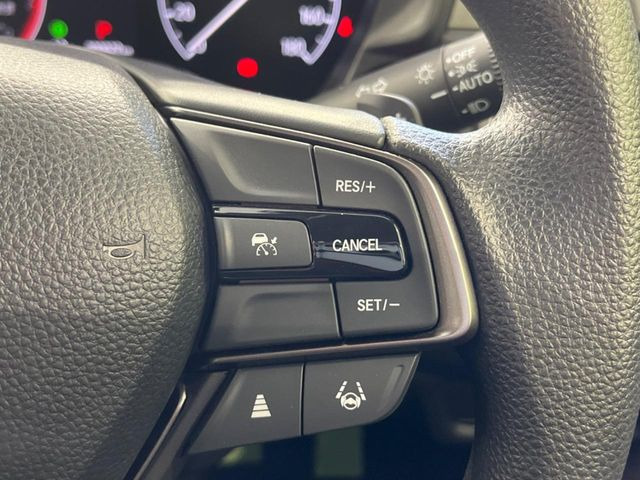 �y�A�_�v�e�B�u�N���[�Y�R���g���[���z�������H�ł̒��������s���y��!!�����ő��x��ۂN���[�Y�R���g���[�����A�Փˌy���V�X�e���ƘA�g���A�O���̎ԗ������m���ĎԊԂ�ۂ悤�ɑ��x���߂��Ă���܂�!!