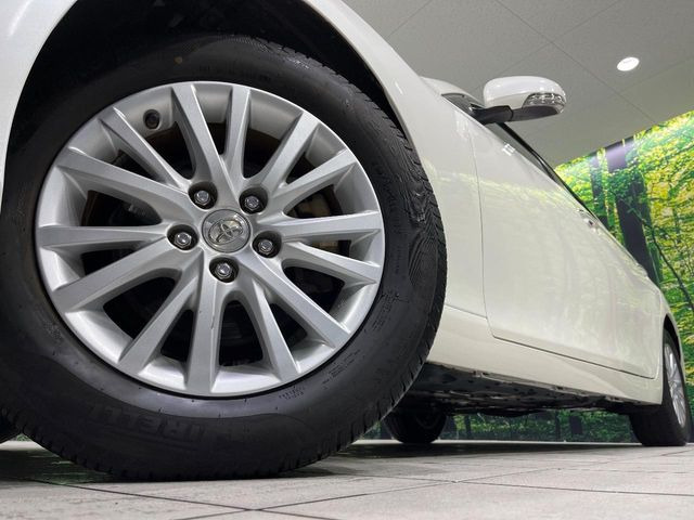 �y����16�C���`�A���~�z�C�[���z�O�ςɃ}�b�`���������A���~�z�C�[���𑕒����Ă���܂��B�e��ЊO�A���~�z�C�[����A�X�^�b�h���X�^�C�����戵�����Ă���܂��B���񂲑��k����������