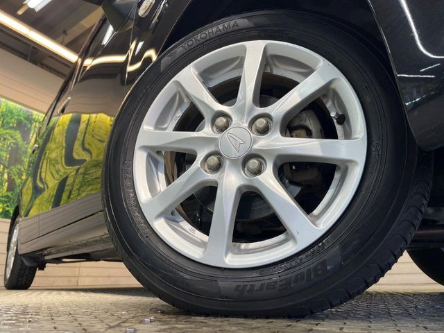 �y����14�C���`�A���~�z�C�[���z�O�ςɃ}�b�`���������A���~�z�C�[���𑕒����Ă���܂��B�e��ЊO�A���~�z�C�[����A�X�^�b�h���X�^�C�����戵�����Ă���܂��B���񂲑��k����������