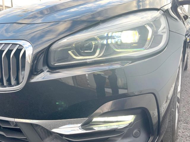 ��LED�w�b�h���C�g:��ԑ��s�����ǍD�Ȏ��E���m�ۂ����S���ĉ^�]�ł��鍂�P�xLED�w�b�h���C�g�𑕔�!�_�����x�������A����d�͂��}�����Ă��܂��B