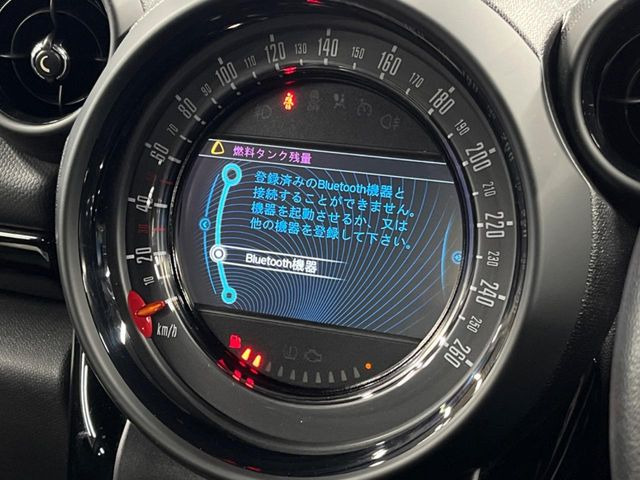 ��Bluetooth:���莝���̃X�}�[�g�t�H���ȂǂƐڑ����A�n���Y�t���[�ʘb��Տꊴ����~���[�W�b�N�Đ������y���݂��������܂��B�����ڑ��ł��̂Ŕς킵��������܂����