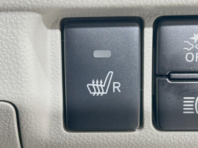 �y�V�[�g�q�[�^�[�z�������ɏd�󂷂�V�[�g�q�[�^�[!�G�A�R����葁�����܂��Ă����̂Ŋ�����̐l�����S�ł��ˁ�G�A�R���̉����͊������邩����A�Ƃ������ɂ����������߂ł��B