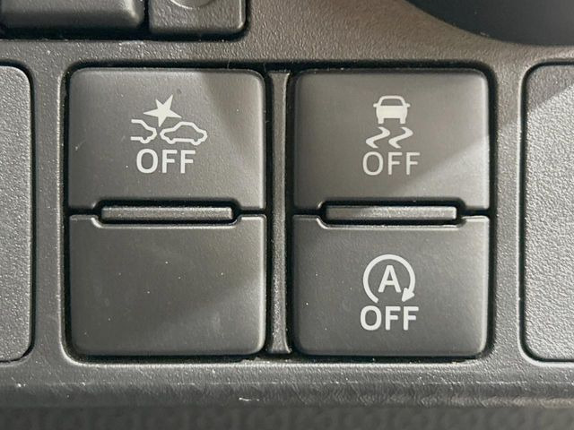 �y�X�}�[�g�A�V�X�g�z���s���ɑO���̎ԗ�����F�����A�Փ˂������Ȏ��͌x��ƃu���[�L�ŏՓˉ���Ɣ�Q�y�����A�V�X�g�B�����S�Ƀh���C�u�����y���݂��������܂��B