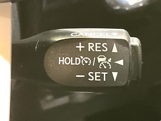 �y���[�_�[�N���[�Y�R���g���[���z�������H�ł̒��������s���y��!!�����ő��x��ۂN���[�Y�R���g���[�����A�Փˌy���V�X�e���ƘA�g���A�O���̎ԗ������m���ĎԊԂ�ۂ悤�ɑ��x���߂��Ă���܂�!!