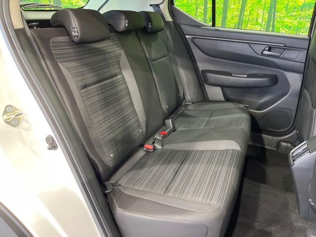 ���i���ȃI���W�i���t���A�}�b�g���I�v�V�����ɂĂ��p�ӂ��Ă���܂��B���D���ȃf�U�C����J���[�����Ԃɍ��킹�đI��ł����������Ƃ��ł��܂���