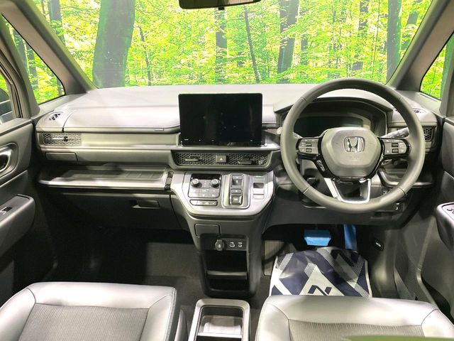 ステップワゴン2.0 e:HEV スパーダ