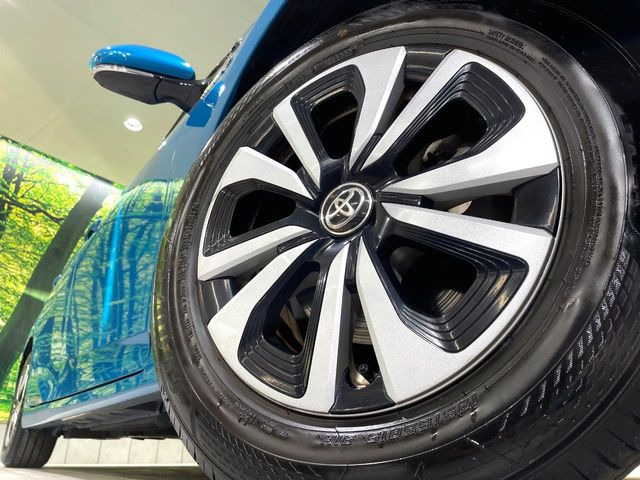 �y����15�C���`�A���~�z�C�[���z�O�ςɃ}�b�`���������A���~�z�C�[���𑕒����Ă���܂��B�e��ЊO�A���~�z�C�[����A�X�^�b�h���X�^�C�����戵�����Ă���܂��B���񂲑��k����������