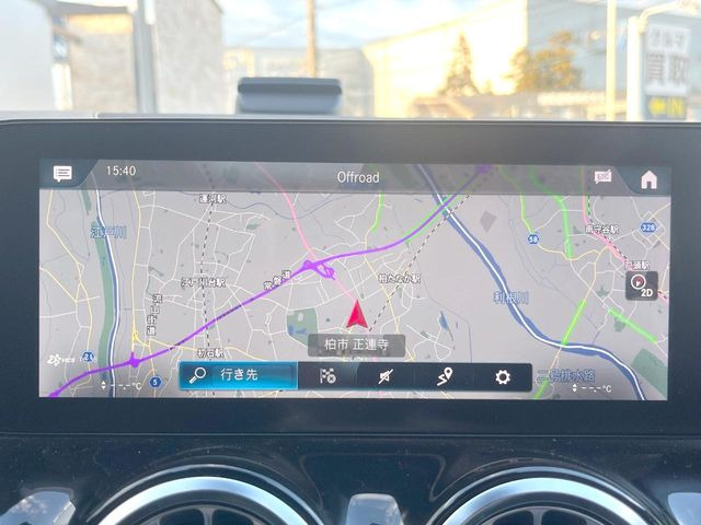 ���x���c�����i�r:��̊��̂���i�r�́A����������ԓ������o���Ă���܂��BBluetooth�Đ��ȂǃI�[�f�B�I�@�\���[�����Ă���܂��̂ŁA�^�]�����y���߂܂���