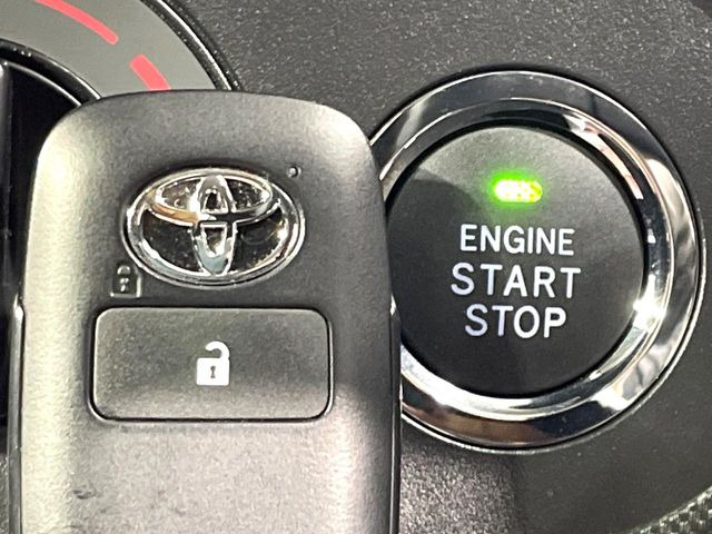 �y�X�}�[�g�L�[�z�J�o����|�P�b�g�ɓ��ꂽ�܂܂ł��h�A�̎{���E�������\�ȃX�}�[�g�L�[�𑕔��B�G���W���̃I���E�I�t�����J�M�����o���K�v����������Ƃ��Ă��֗��ł���