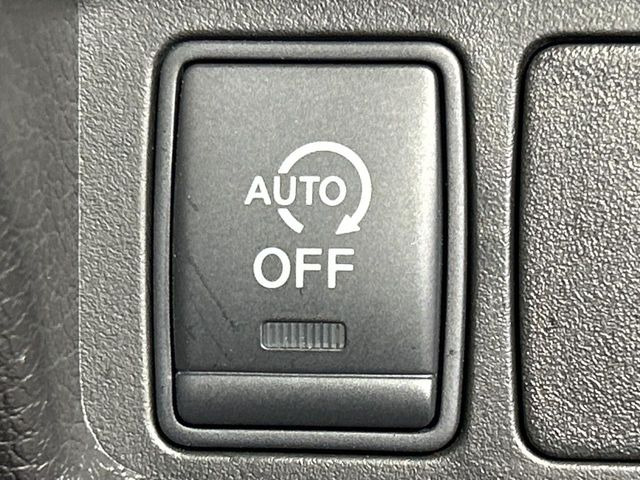 �y�A�C�h�����O�X�g�b�v�z�ԐM����a�؂Œ�Ԃ����ۂɃG���W�����~���A���ʂȔR���̏����}���܂��B�R��������ی�ɂȂ���@�\��G���W���̓u���[�L�𗣂��΍Ďn�����܂��B