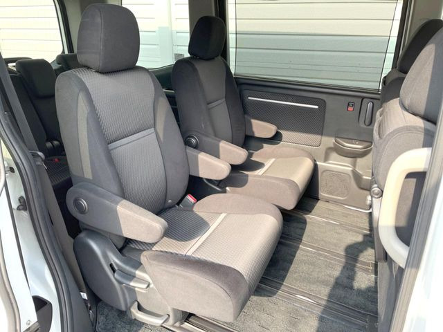 �L�X�Ƃ���2��ڃV�[�g�͋��Z���������A���S�n�����K!�F�B��Ƒ��Ƃ̂��o�����ɂ҂�����ł��B�x�r�[�V�[�g��`���C���h�V�[�g�g�p�������K�ɂ��߂�������������\���ȋ�Ԃ��m�ۂ��Ă��܂��B