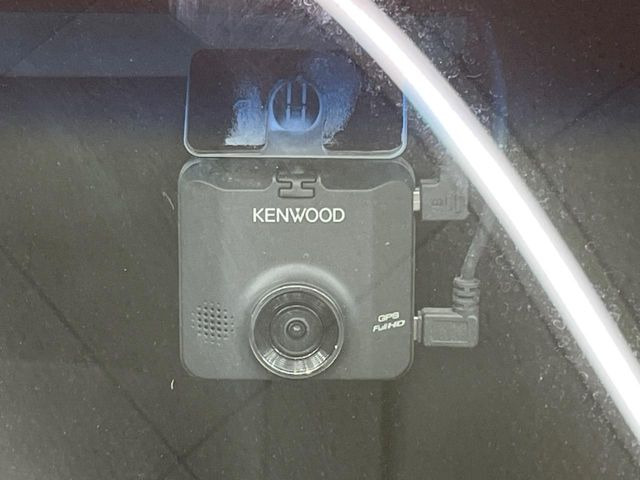 �y�h���C�u���R�[�_�[�z���S�E���S�ȃJ�[���C�t�ɕK�{�̃h���C�u���R�[�_�[�𑕔�!���s���͂������A������^�]�⎖�̂ɑ��������ۂ̏󋵂��f���ŋL�^���A����̃��X�N�ɔ����܂��B