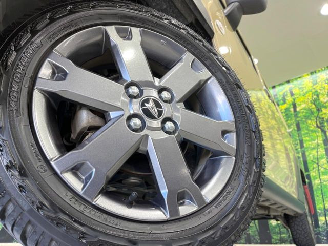 �y����15�C���`�A���~�z�C�[���z�O�ςɃ}�b�`���������A���~�z�C�[���𑕒����Ă���܂��B�e��ЊO�A���~�z�C�[����A�X�^�b�h���X�^�C�����戵�����Ă���܂��B���񂲑��k����������