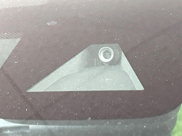 �y�O�He-Assist�z���s���ɑO���̎ԗ�����F�����A�Փ˂������Ȏ��͌x��ƃu���[�L�ŏՓˉ���Ɣ�Q�y�����A�V�X�g�B�����S�Ƀh���C�u�����y���݂��������܂��B