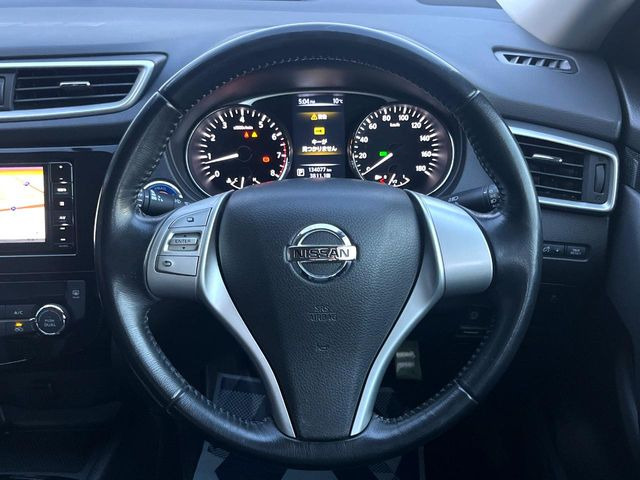 �y�����v�����X�e�A�����O�z�㎿�Ȋv���g�p���邱�ƂŁA��ɂ����������݂ƂĂ��^�]���₷���n���h���ł���