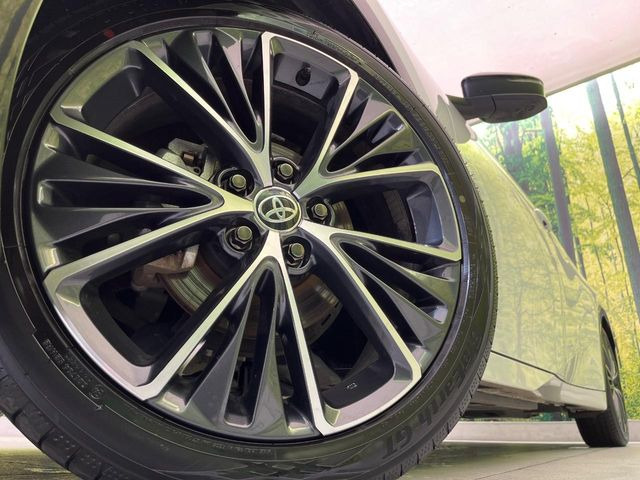 �y����19�C���`�A���~�z�C�[���z�O�ςɃ}�b�`���������A���~�z�C�[���𑕒����Ă���܂��B�e��ЊO�A���~�z�C�[����A�X�^�b�h���X�^�C�����戵�����Ă���܂��B���񂲑��k����������