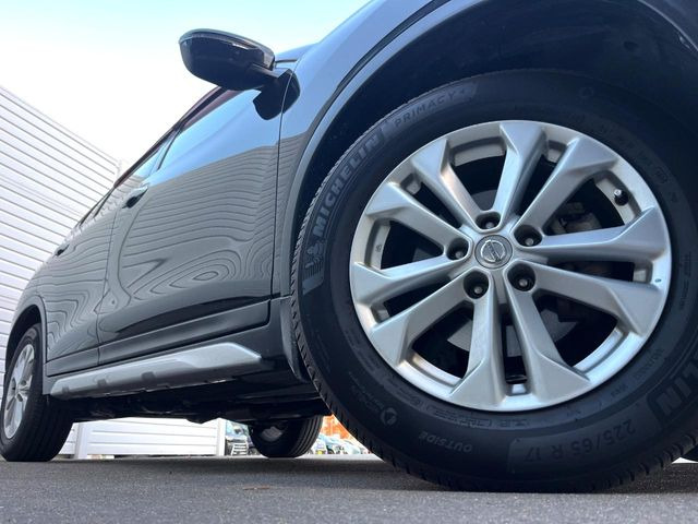 �y����17�C���`�A���~�z�C�[���z�O�ςɃ}�b�`���������A���~�z�C�[���𑕒����Ă���܂��B�e��ЊO�A���~�z�C�[����A�X�^�b�h���X�^�C�����戵�����Ă���܂��B���񂲑��k����������