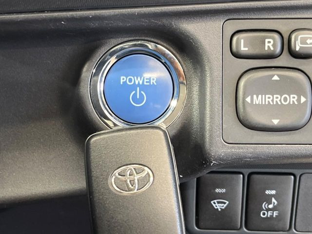 �y�X�}�[�g�L�[�z�J�o����|�P�b�g�ɓ��ꂽ�܂܂ł��h�A�̎{���E�������\�ȃX�}�[�g�L�[�𑕔��B�G���W���̃I���E�I�t�����J�M�����o���K�v����������Ƃ��Ă��֗��ł���