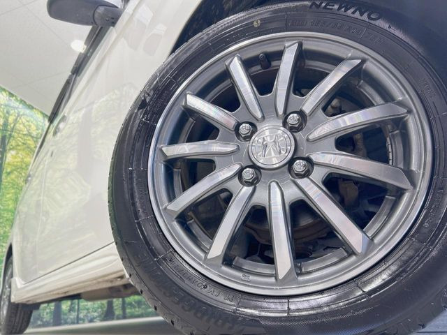 �y����14�C���`�A���~�z�C�[���z�O�ςɃ}�b�`���������A���~�z�C�[���𑕒����Ă���܂��B�e��ЊO�A���~�z�C�[����A�X�^�b�h���X�^�C�����戵�����Ă���܂��B���񂲑��k����������