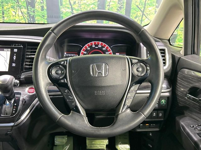 �y�����v�����X�e�A�����O�z�㎿�Ȋv���g�p���邱�ƂŁA��ɂ����������݂ƂĂ��^�]���₷���n���h���ł���