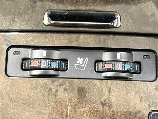 �y�V�[�g�q�[�^�[�z�������ɏd�󂷂�V�[�g�q�[�^�[!�G�A�R����葁�����܂��Ă����̂Ŋ�����̐l�����S�ł��ˁ�G�A�R���̉����͊������邩����A�Ƃ������ɂ����������߂ł��B