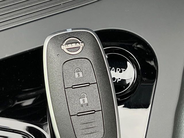 �y�C���e���W�F���g�L�[�z�J�o����|�P�b�g�ɓ��ꂽ�܂܂ł��h�A�̎{���E�������\�ȃX�}�[�g�L�[�𑕔��B�G���W���̃I���E�I�t�����J�M�����o���K�v����������Ƃ��Ă��֗��ł���