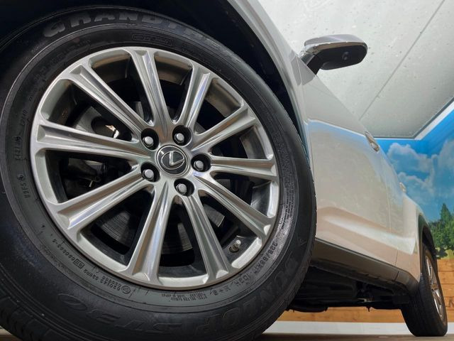 �y����17�C���`�A���~�z�C�[���z�O�ςɃ}�b�`���������A���~�z�C�[���𑕒����Ă���܂��B�e��ЊO�A���~�z�C�[����A�X�^�b�h���X�^�C�����戵�����Ă���܂��B���񂲑��k����������