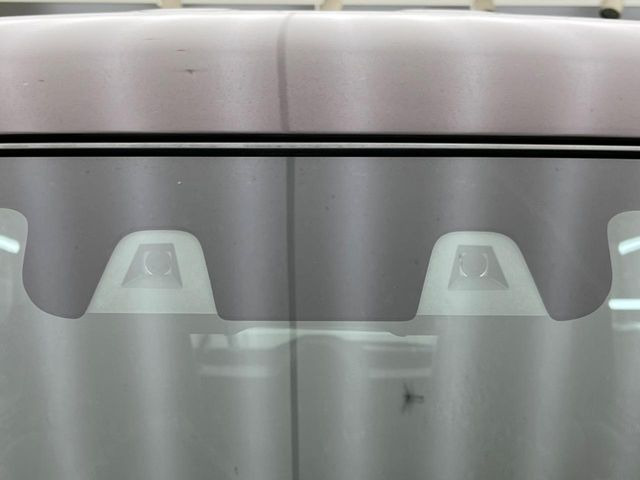 �y�X�Y�L �Z�[�t�e�B�T�|�[�g�z���s���ɑO���̎ԗ�����F�����A�Փ˂������Ȏ��͌x��ƃu���[�L�ŏՓˉ���Ɣ�Q�y�����A�V�X�g�B�����S�Ƀh���C�u�����y���݂��������܂��B