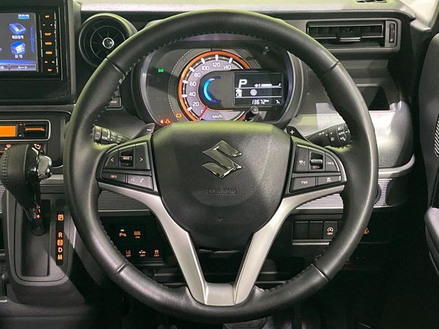 �y�����v�����X�e�A�����O�z�㎿�Ȋv���g�p���邱�ƂŁA��ɂ����������݂ƂĂ��^�]���₷���n���h���ł���