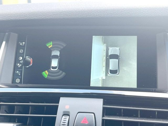 ���p�m���~�b�N�r���[���j�^�[:��p�̃J�����ɂ��A�ォ�猩���낵���悤�Ȏ��_��360�x�N���}�̎��͂��m�F���邱�Ƃ��ł��܂������p�������m�F���₷���A�����ꏊ�ł̐؂�Ԃ��⒓�Ԃ��X���[�Y�ɍs���܂��B