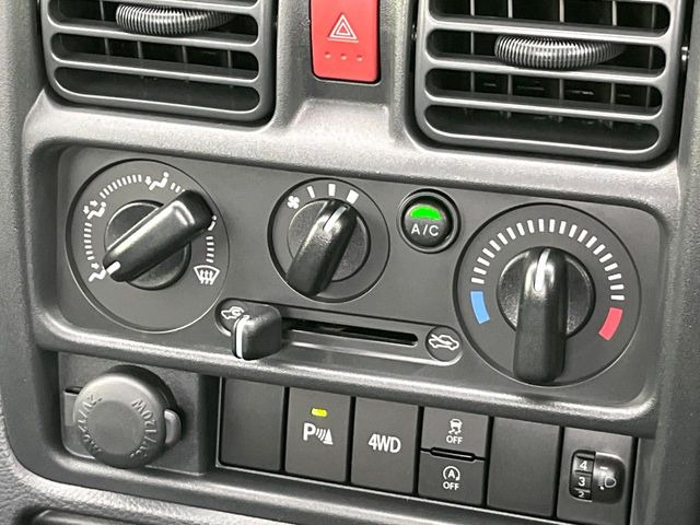 �����~�������Ă��S�Ȃɉ��K�ȋ󒲂�͂��Ă����A�_�C�������G�A�R���𑕔���