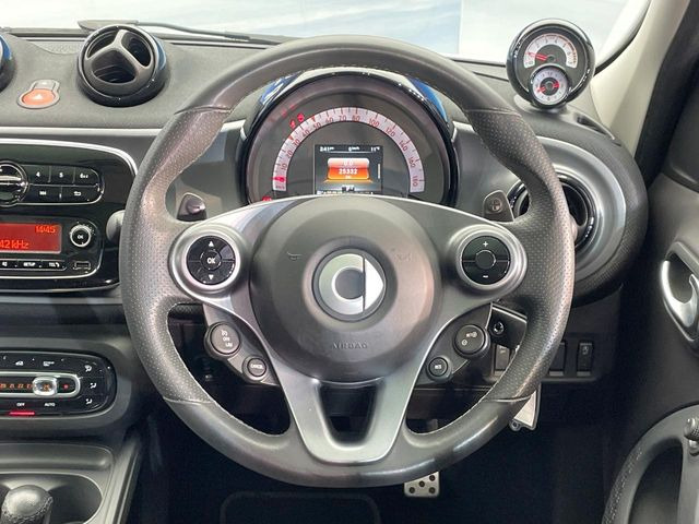 ���n���h�����̃X�������Ȃ��A���ꂢ�ȏ�Ԃ��ێ����Ă���܂��B�e�X�C�b�`���̓�����m�F�ς݂ł��B