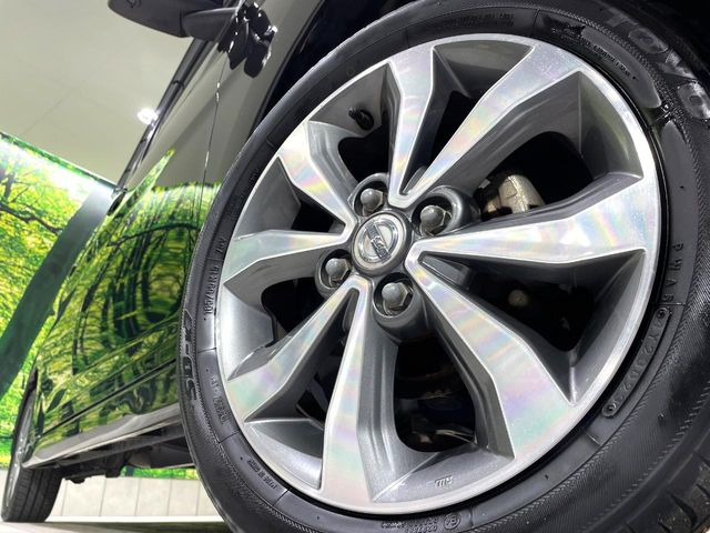 �y����15�C���`�A���~�z�C�[���z�O�ςɃ}�b�`���������A���~�z�C�[���𑕒����Ă���܂��B�e��ЊO�A���~�z�C�[����A�X�^�b�h���X�^�C�����戵�����Ă���܂��B���񂲑��k����������