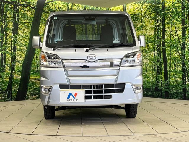 ���Ђł́A�S�ԁw�C�����Ȃ��x�̂��Ԃ̂ݎ�舵���Ă���܂��B��C�o�C���[�ɂ�錵�I�����d����̌�A���Ɍ�̎ԗ��`�F�b�N���s���A�l�N�X�e�[�W���F�肵�����i���Ȓ��ÎԂ����񋟂��Ă���܂��B